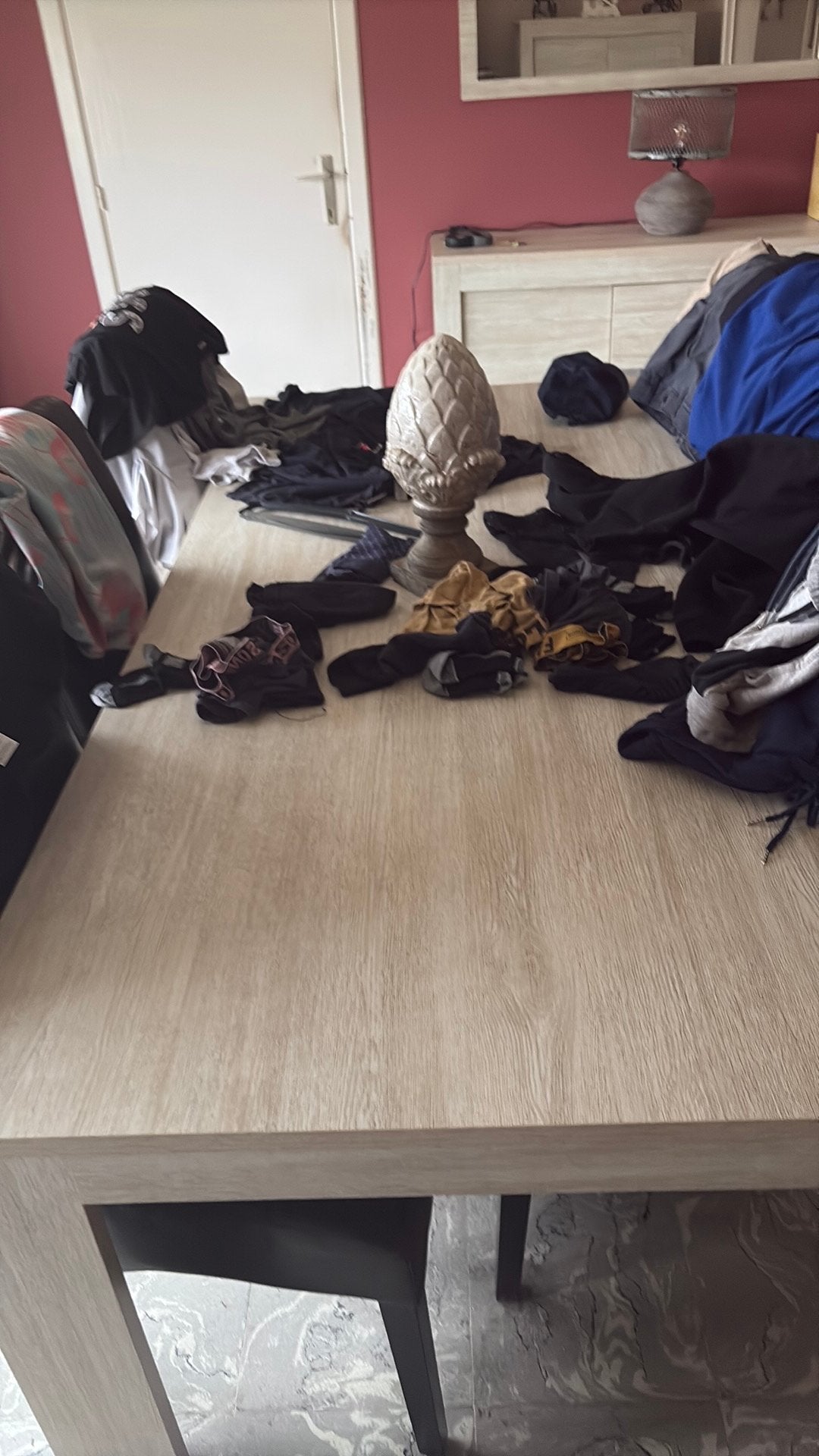 Tafel, Enlèvement