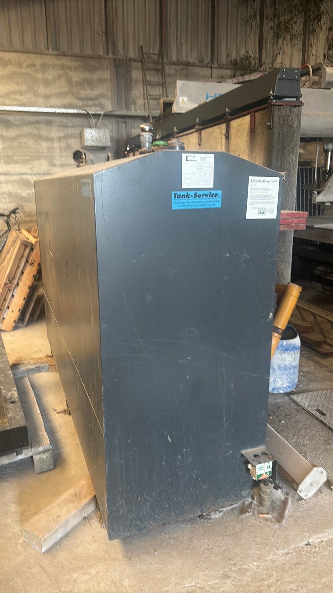 Mazouttank 2400 l, Enlèvement, Comme neuf