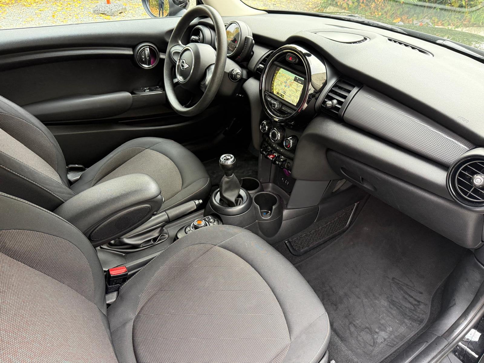 Mini One 3drs 1.2 Benzine 2015 Navigatie Sfeerverlichting, Autos, Achat, Entreprise, https://public.car-pass.be/vhr/7d74b0b9-f945-413e-8997-260747f678c2