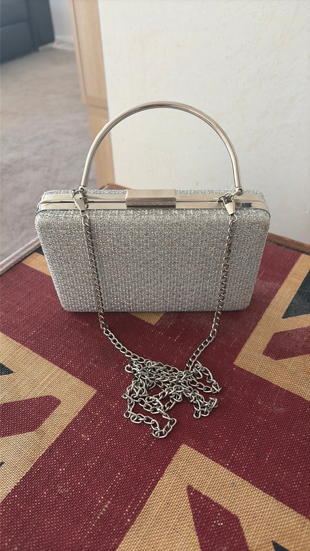 Petit sac de soiree, Bijoux, Sacs & Beauté, Enlèvement, Comme neuf, Gris, Sac de soirée