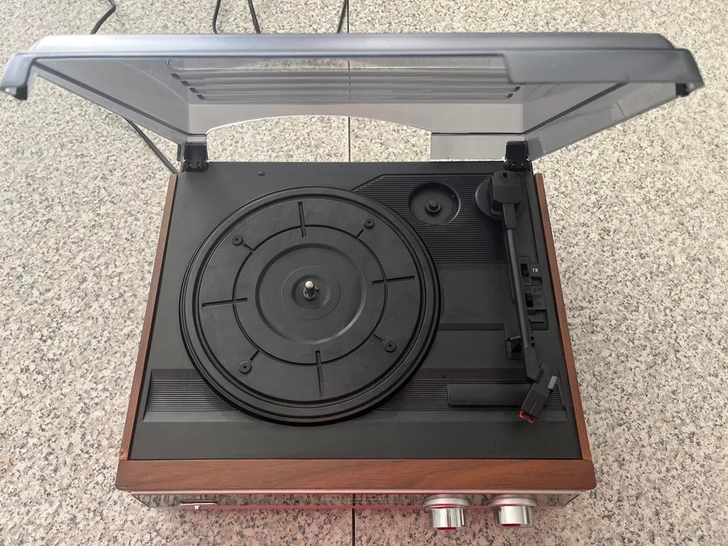 Soundmaster PL186 Retro Platenspeler met FM-Radio & Speakers, Ophalen, Zo goed als nieuw, Platenspeler, Automatisch