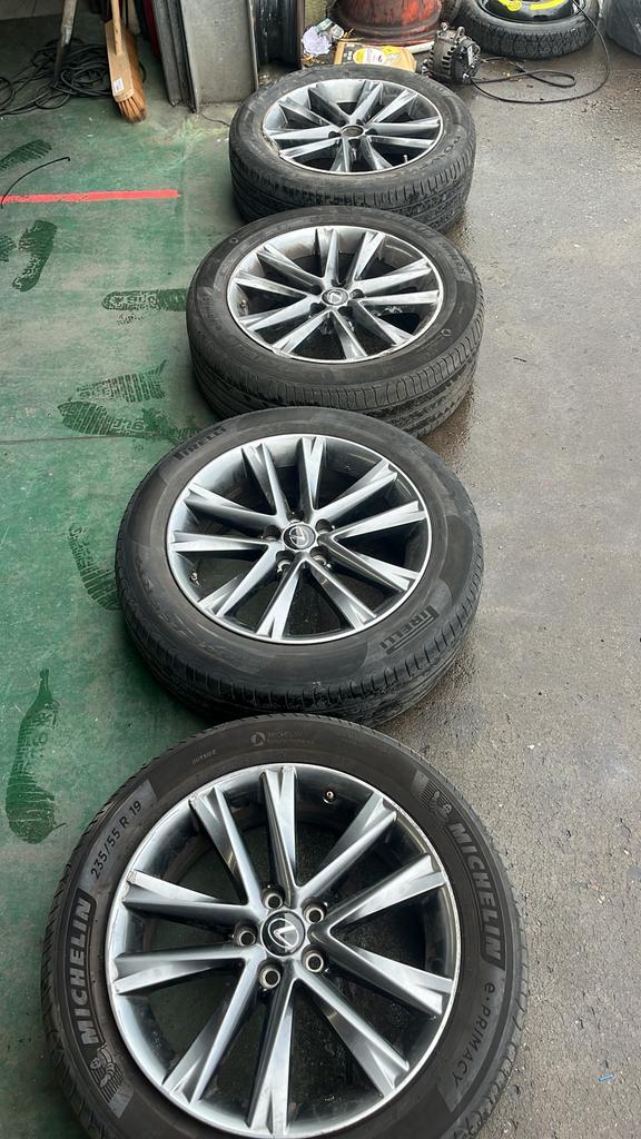 Orginele Lexus Sport velgen, 4 Saisons, 235 mm, Jante(s), 19 pouces