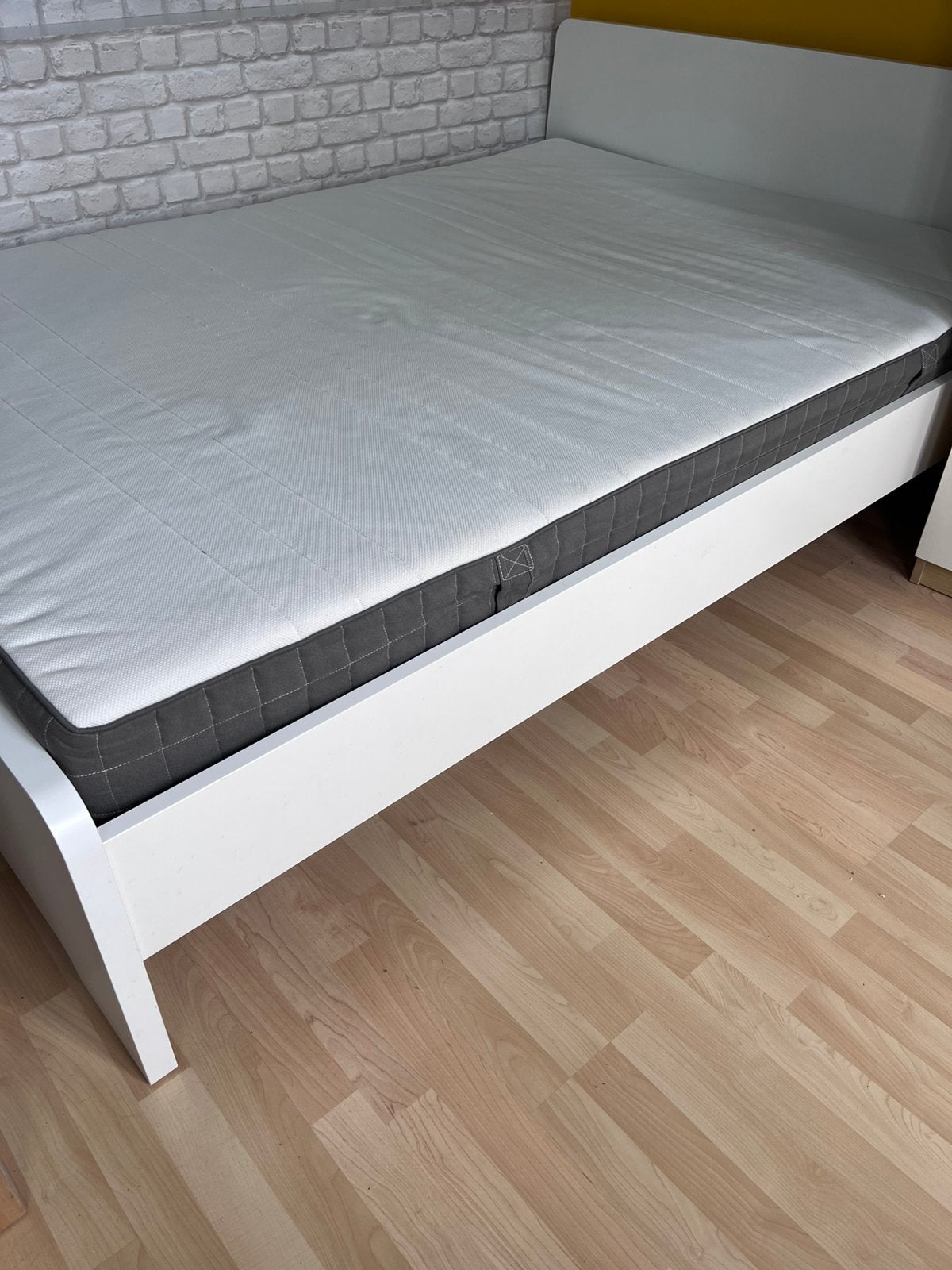 Lit 2 personnes avec 2 sommiers de 70 cm inclinables + matel, Ophalen, Zo goed als nieuw