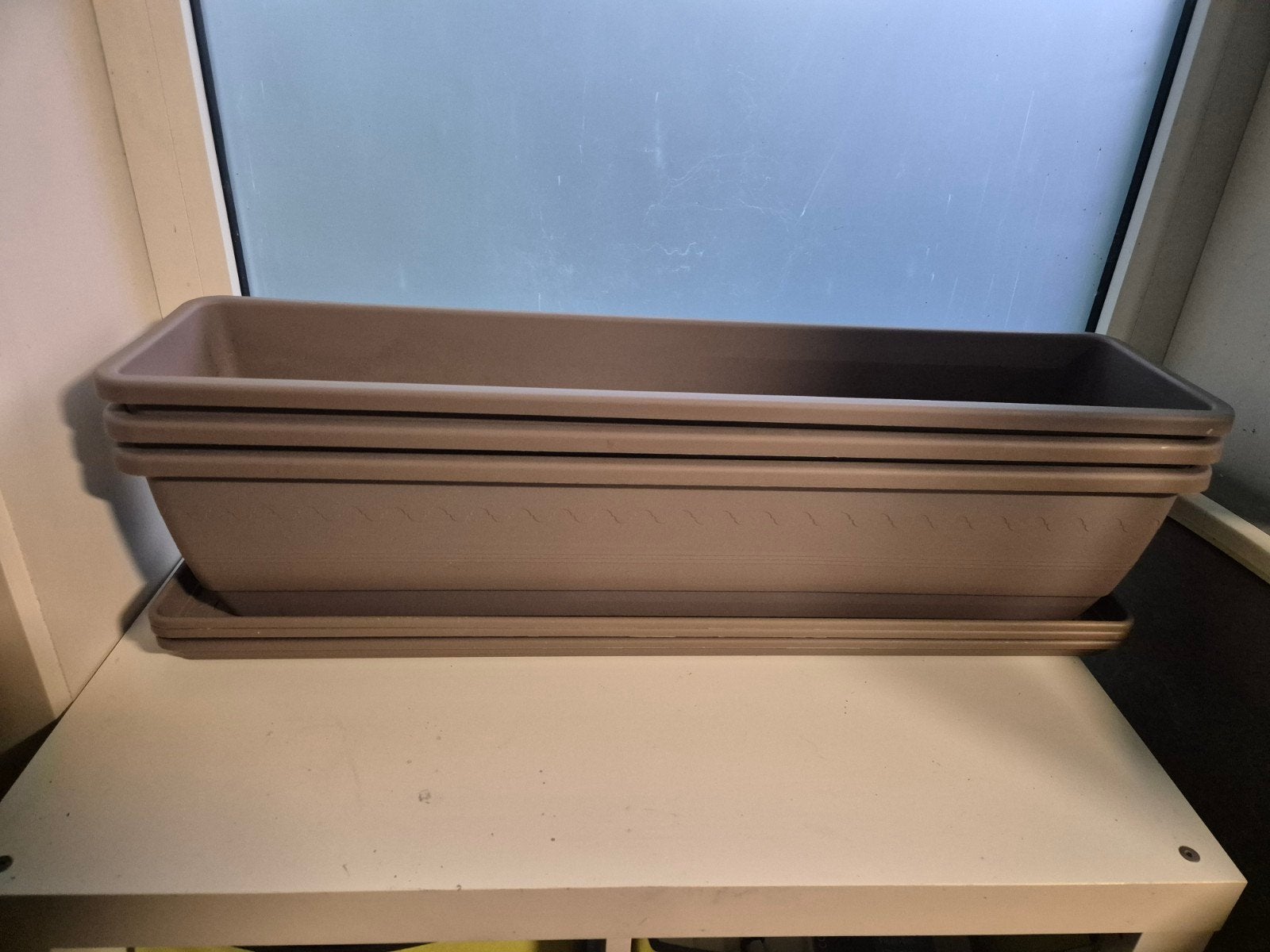 3 bloembakken kleur taupe 80 cm, Ophalen