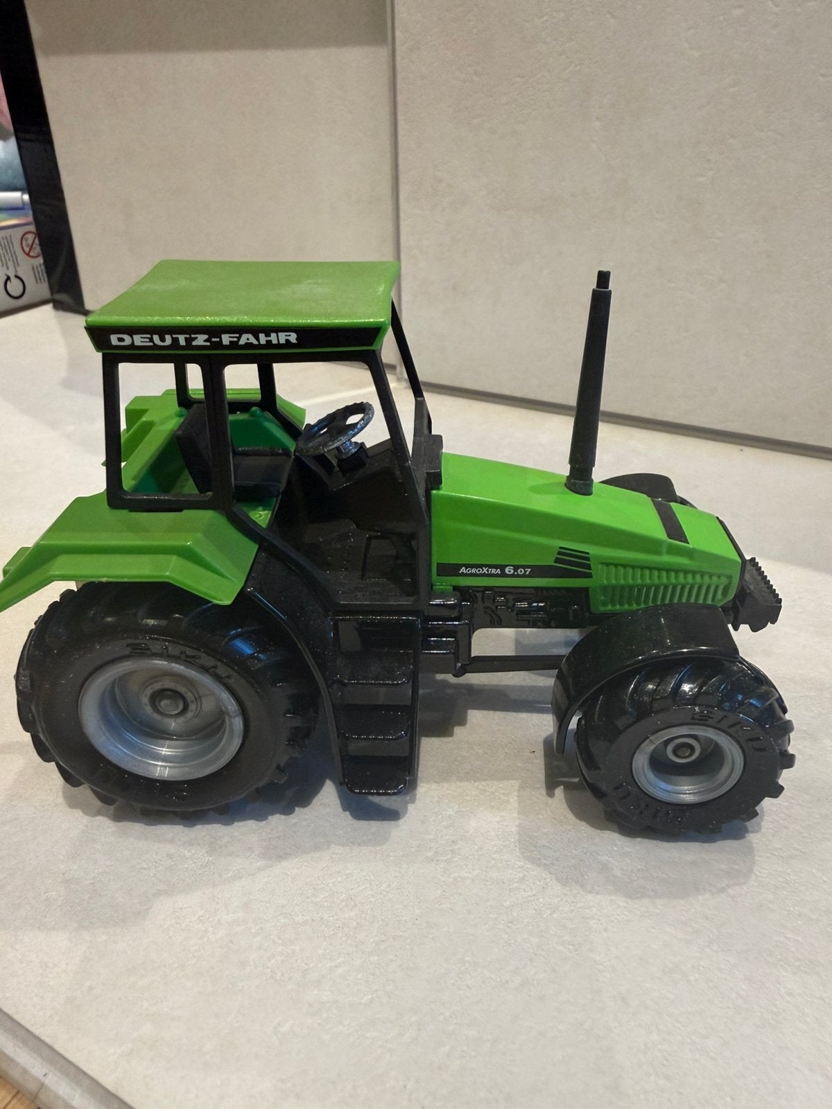 Vintage Siku Deutz Fahr AgroXtra 6.07 1:32 avec boîte, Hobby & Loisirs créatifs, Enlèvement ou Envoi, Comme neuf, SIKU