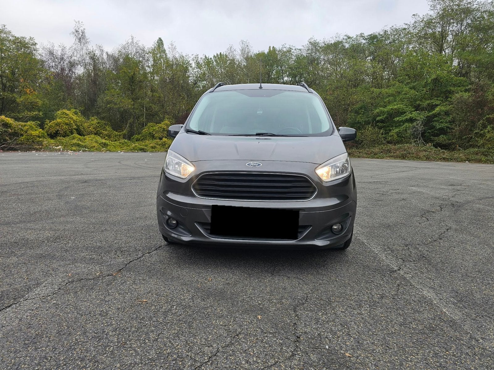 Ford tourneo courrier, Verwarmde buitenspiegels, Handgeschakeld, 5 deurs, Particulier