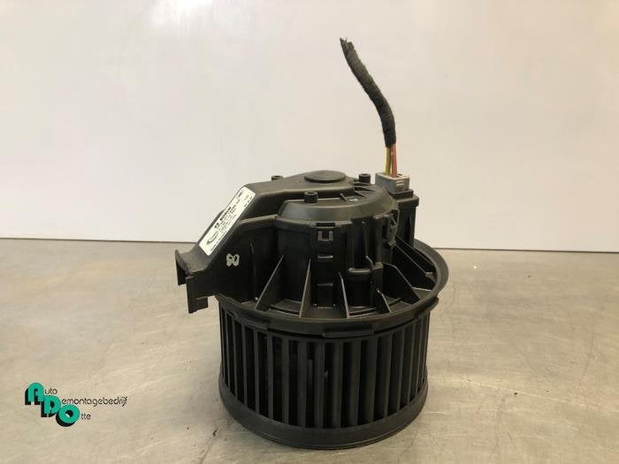Moteur de ventilation chauffage d'un Ford Fiesta (Fiesta 08-, -, 3 mois de garantie, -, -