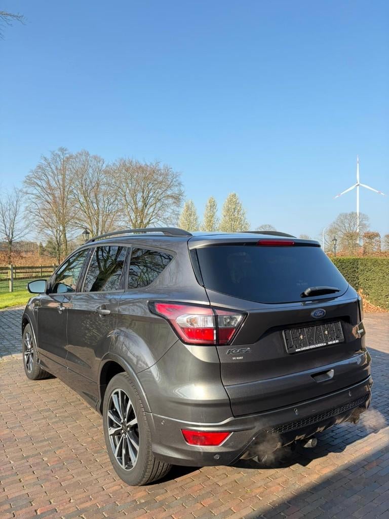 Ford Kuga, Auto's, Ford, Voorwielaandrijving, 1498 cc, Bedrijf, 5 deurs