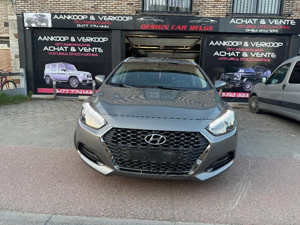 Hyundai i40 1600cc benzine Carnet van de 1e eigenaar, Euro 6, Parkeersensor, Bedrijf, I40