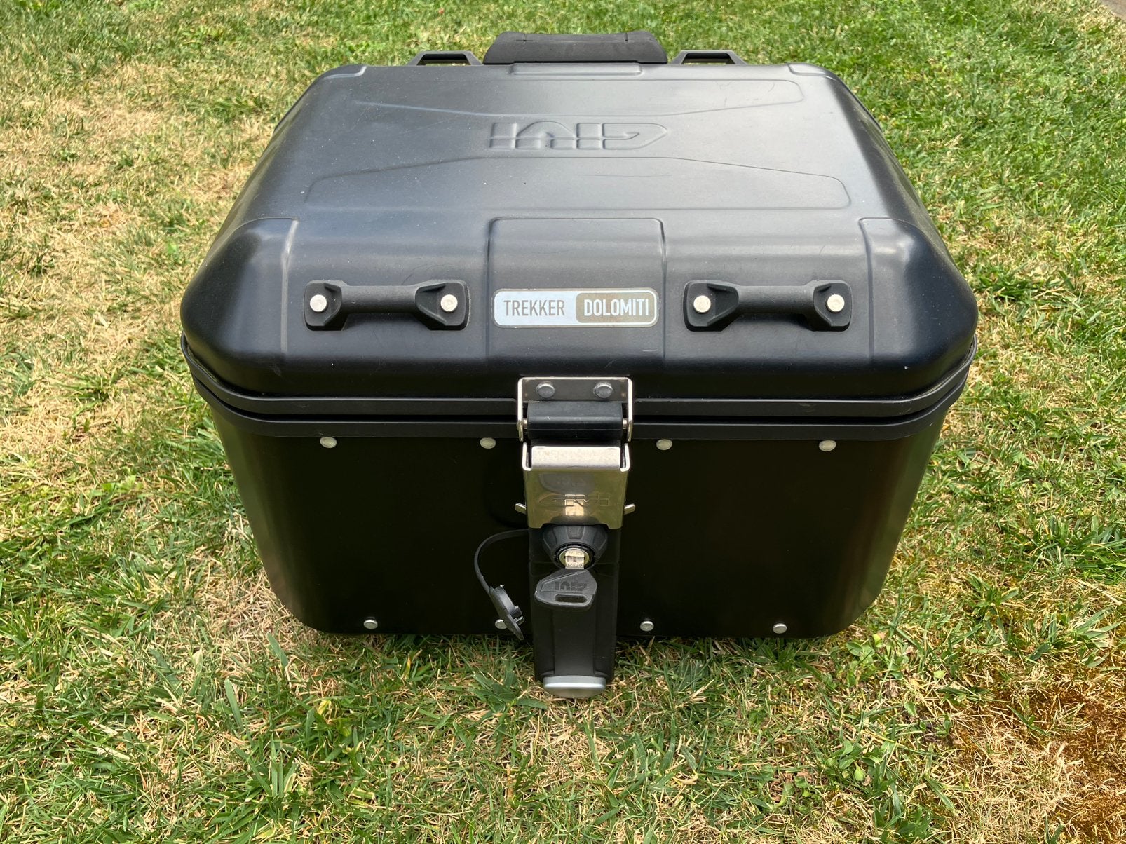 GIVI Trekker Dolomiti (box moto), Motos, Accessoires | Valises & Sacs, Comme neuf, Enlèvement