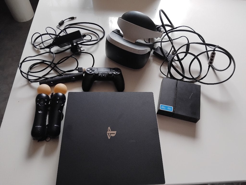 Playstation 4 met vr bril, Games en Spelcomputers, Gebruikt, Ophalen of Verzenden, 1 TB, Met 1 controller