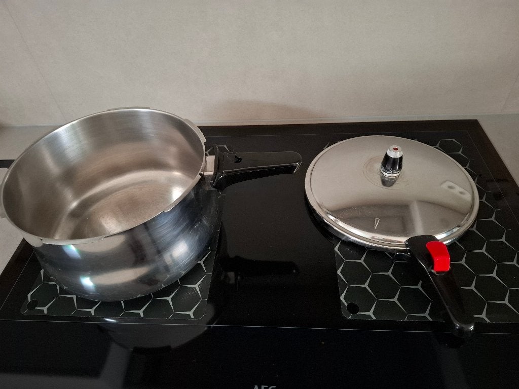 Snelkookpan Demeyere (vintage), Huis en Inrichting, Ophalen, Demeyere, Gebruikt, Met deksel