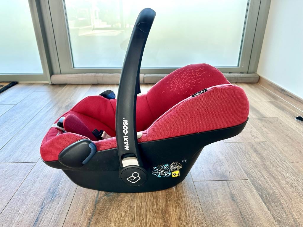 Nette Maxi-Cosi Pebble Plus – Rood (i-Size), Kinderen en Baby's, Ophalen, Autogordel of Isofix, Gebruikt, 0 t/m 13 kg