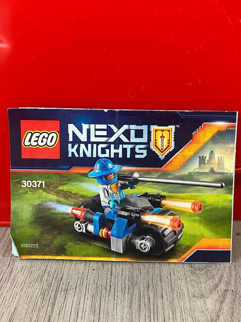 Lego Nexo Knights - 30371 - Knight's Cycle, Overige thema's, Lego, Ensemble complet, Comme neuf