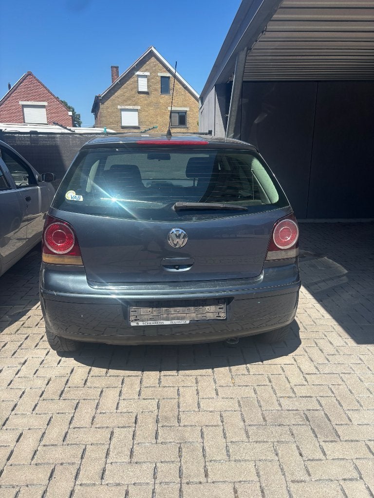 Volkswagen polo 1.9, Auto's, Volkswagen, Particulier, Polo, Diesel, Euro 4, 5 deurs, Handgeschakeld, Zilver of Grijs, Grijs, Stof
