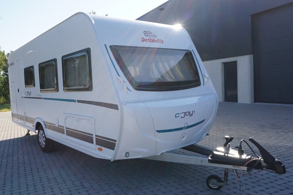 Prachtige 6pers.Dethleffs met voortent, stapelb, MTM 1360kg, Caravans en Kamperen, Caravans, Koelkast, Bedrijf, Dethleffs, Tot en met 6