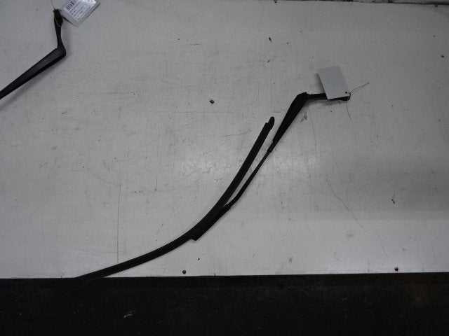RUITENWISSERARM LINKS VOOR Audi A3 (8V1 / 8VK), Gebruikt, Audi
