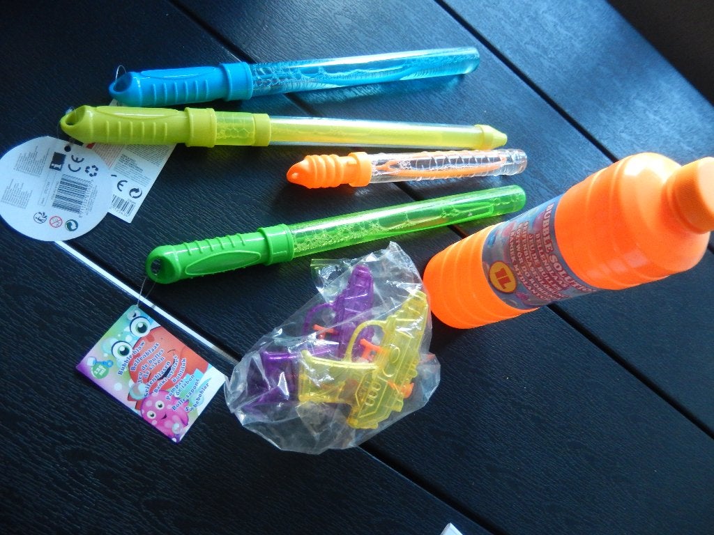 Diverse bellenblaas en buitenspeel spullen (nieuw), Kinderen en Baby's, Speelgoed | Overig, Ophalen of Verzenden, Nieuw