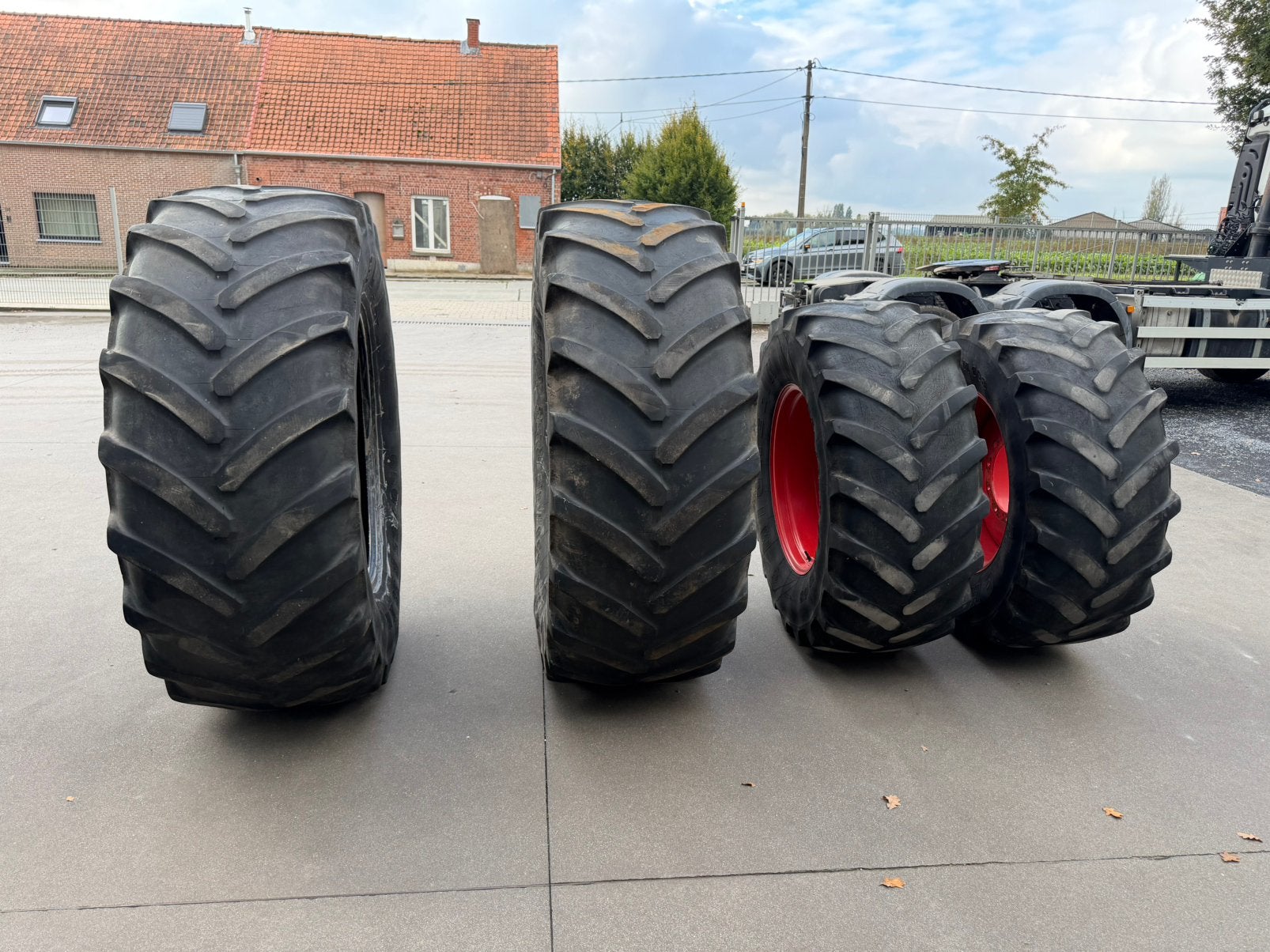 Michelin xm108 banden + fendt velgen, Zakelijke goederen, Ophalen