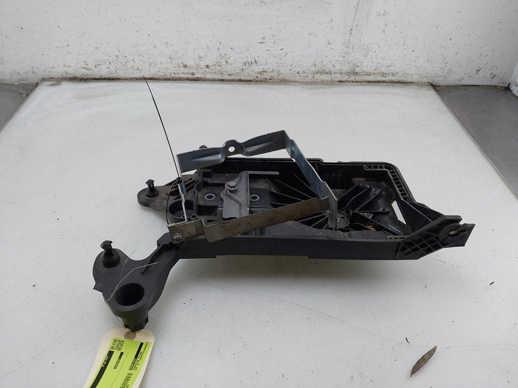 BAC A BATTERIE Volkswagen Golf VIII (CD1) (|5WA915331|), Autos : Pièces & Accessoires, Volkswagen, Volkswagen AG, Utilisé, Kundenbetreuung@volkswagen.de