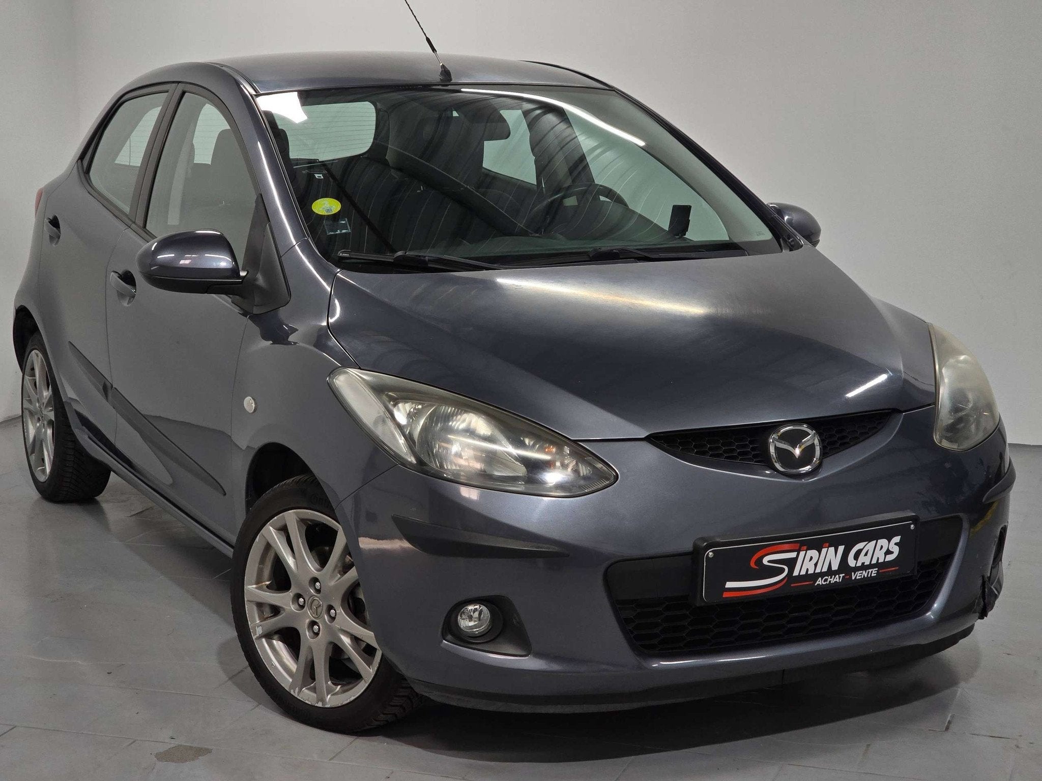 Mazda 2 1.3i | Airco | Aide au stationnement | GARANTIE 12MO, Autos, Mazda, Argent ou Gris, Achat, Entreprise, Boîte manuelle