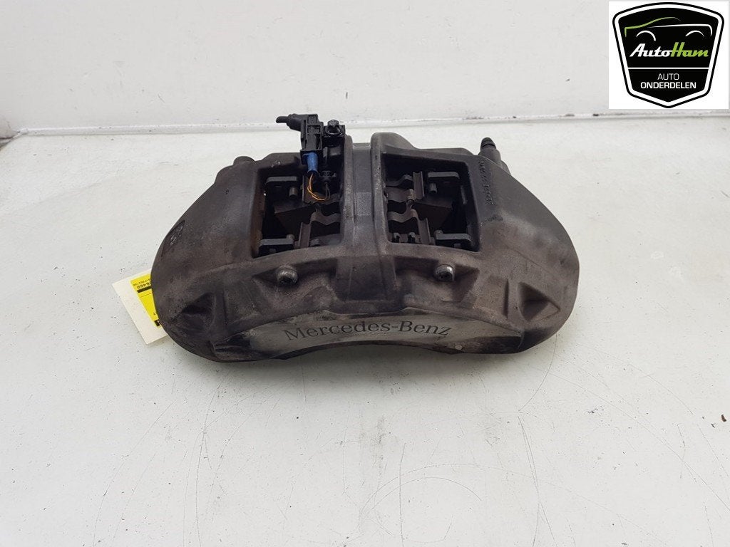 REMKLAUW RECHTS VOOR C (W206) (|20D1810800|A2064218000|), Gebruikt, Mercedes-Benz