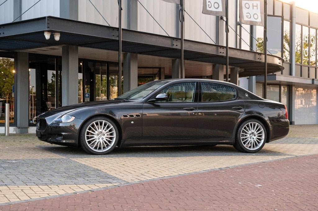 Maserati Quattroporte 4.7 V8 GTS (automatique), Euro 5, Achat, 4 portes, Autres couleurs