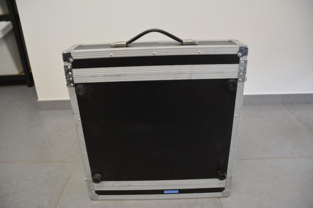 JV CASE et US Blaster USB7124, Enlèvement