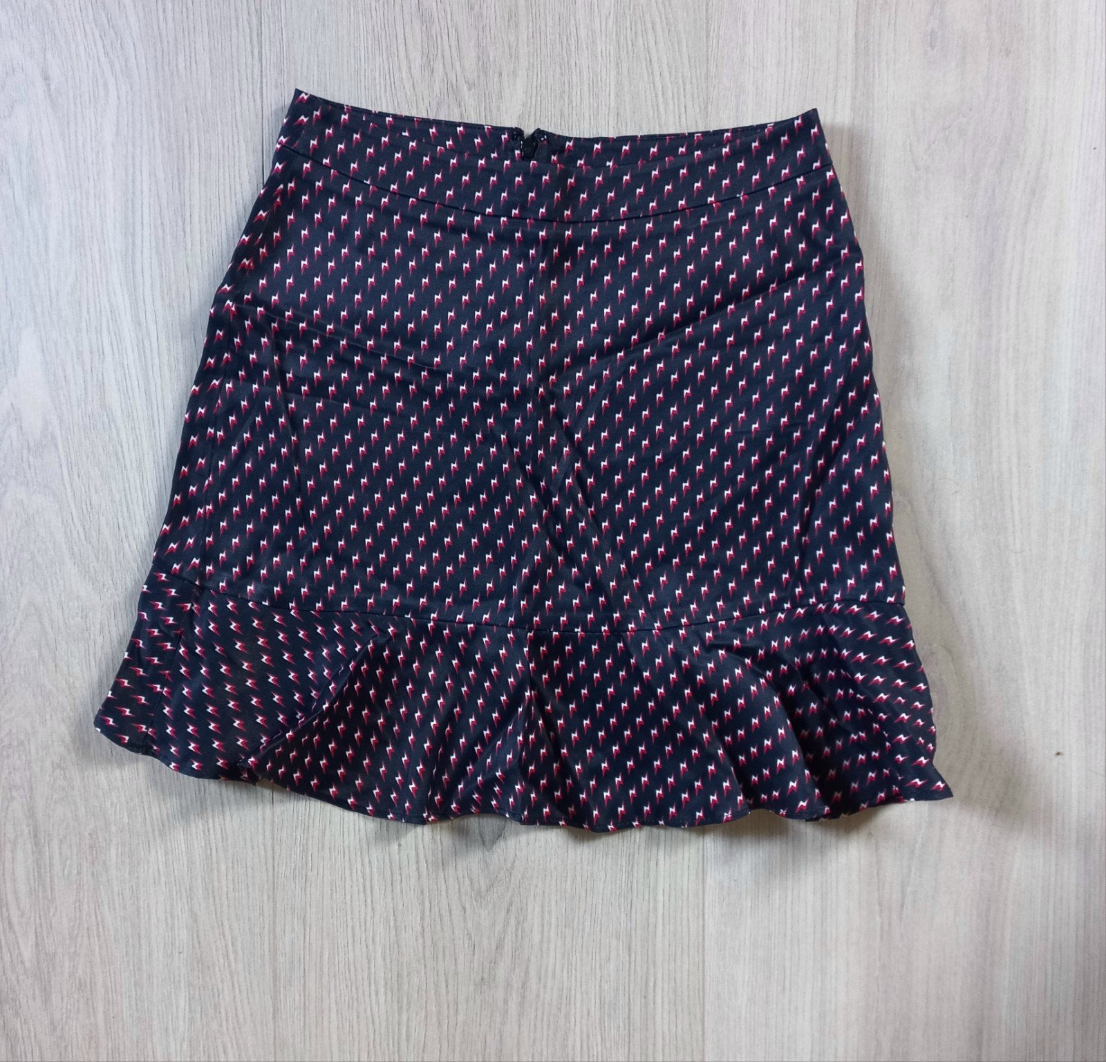 Stoer zwart rokje Alix the label XS met bliksemschichten, Kleding | Dames, Rokken, Alix the Label, Verzenden, Zwart, Maat 34 (XS) of kleiner