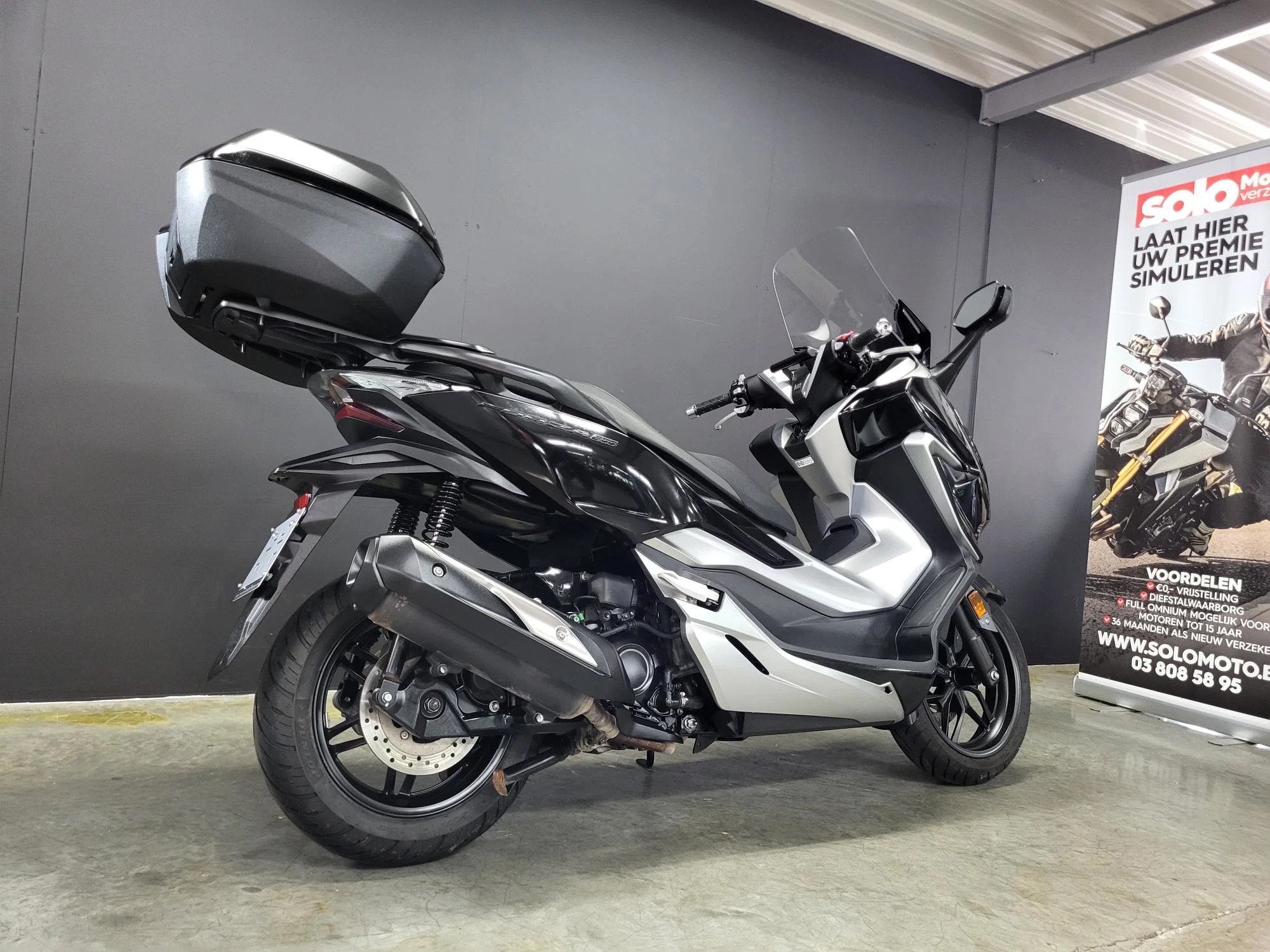 Honda Forza 300 stijlvol en praktisch onderweg (A2), Motoren, 300 cc, Overig, Automaat, 12 t/m 35 kW