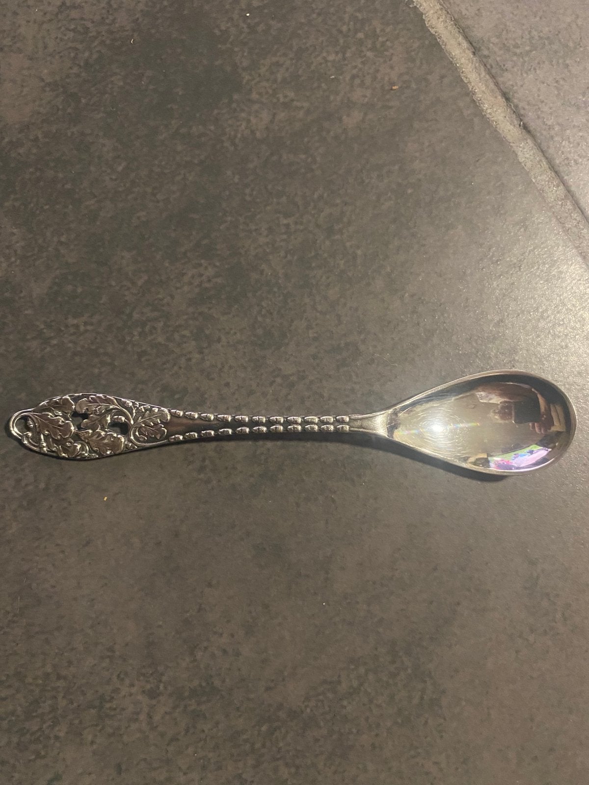 12 mooi zilver betek, Ophalen