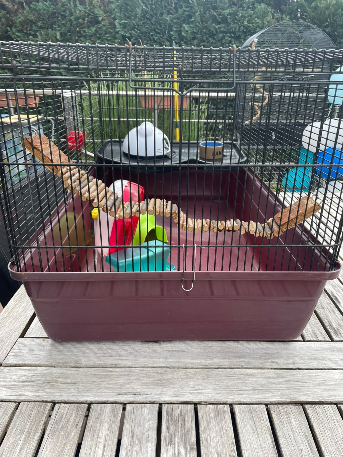 Hamsterkooi, Ophalen, Zo goed als nieuw