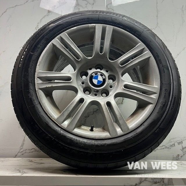Bmw 3-SERIE E46 E90+ F30+ 225/55/17 INCH STYLING 194 M Winte, Autos : Pièces & Accessoires, Pneus et Jantes, Pneus hiver, Véhicule de tourisme