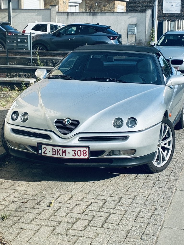 alfa spider 20 l 16v oldtimer, Auto's, Alfa Romeo, Particulier, Spider, ABS, Automatische klimaatregeling, Bluetooth, Boordcomputer
