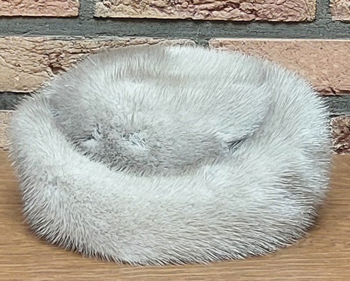 Gratis - Hoed - Echt bont - Grijs - Enkel af te halen, Kleding | Dames, Mutsen, Sjaals en Handschoenen, Ophalen, Kelly Furs, Maat 34 (XS) of kleiner