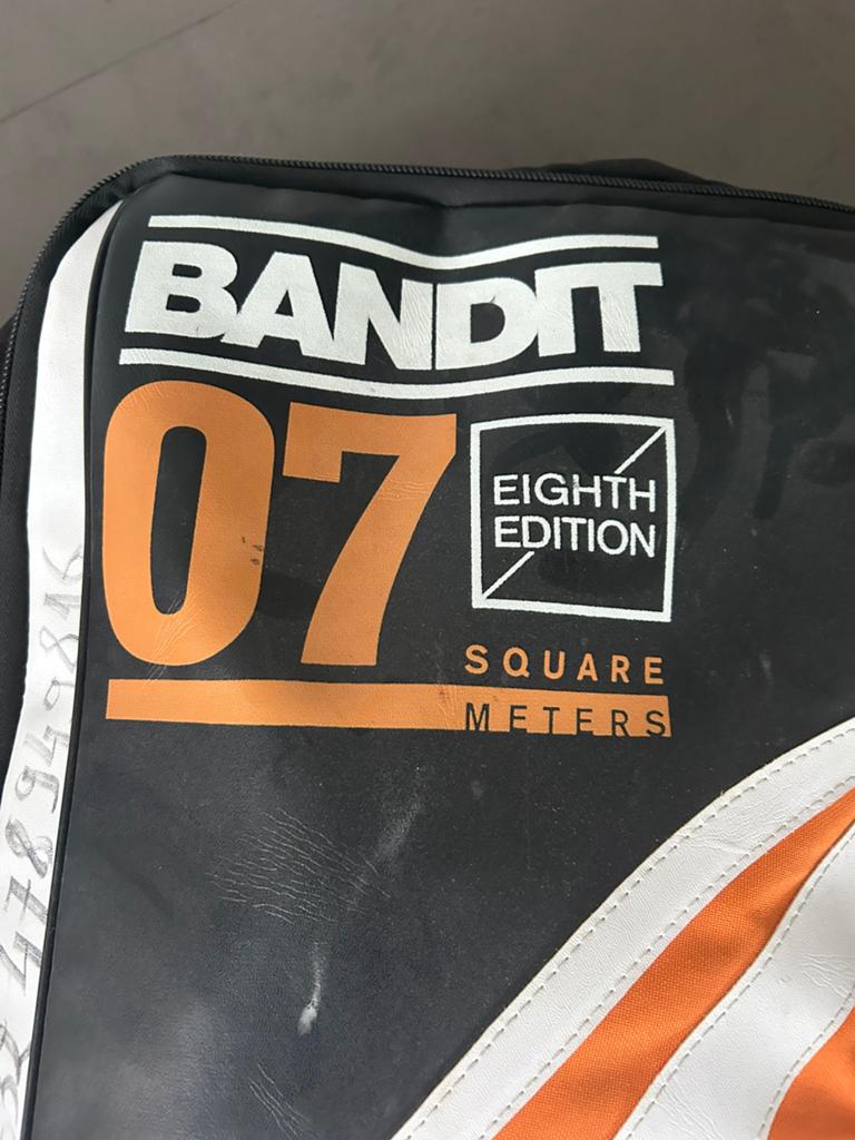 Bandit 7m - 8th edition - met bar - 1 connector kapot, Enlèvement ou Envoi, Pas de planche, Utilisé, Kite