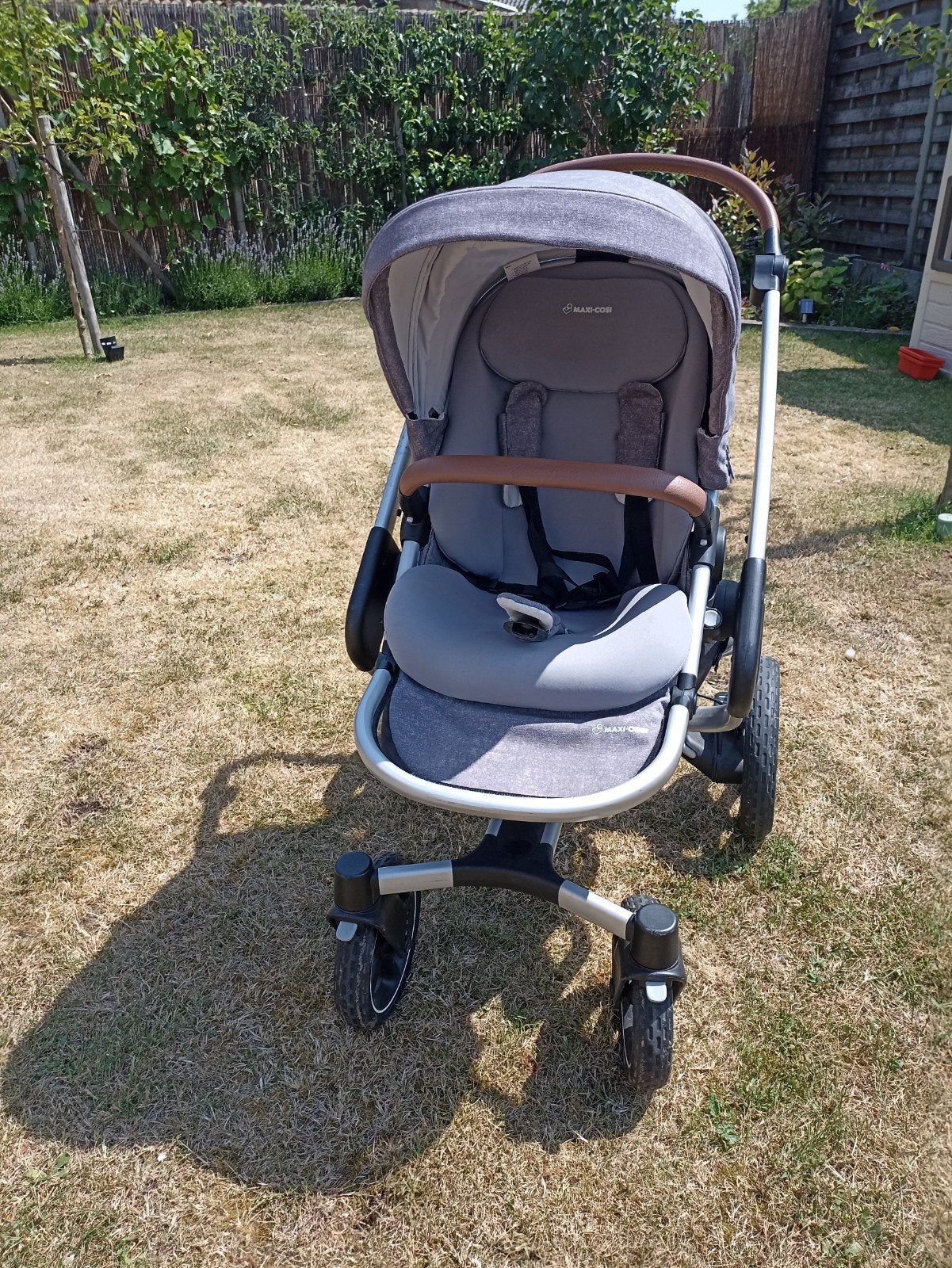 Maxi-Cosi buggy 3 in 1, Enfants & Bébés, Buggys, Utilisé, Maxi-Cosi, Protection de pluie, Dossier réglable, Couverture pieds, Ombrelle