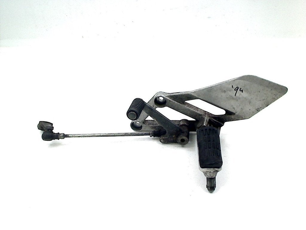 REPOSE PIEDS AVANT GAUCHE Honda, Dhr. S. di Majo, Utilisé, Info@cama-motorparts.nl, P.J. Troelstraweg 8 8
3144 CX  MAASSLUIS, NL