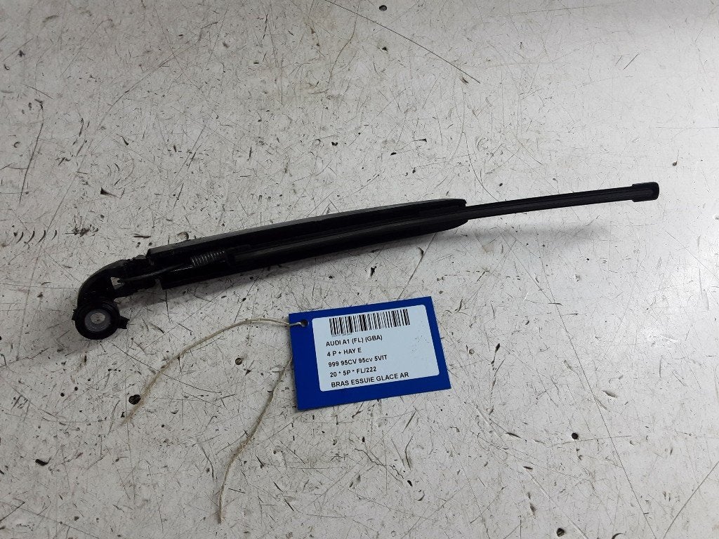 ESSUIE-GLACE BRAS ARRIÈRE VITRE Audi A1 Sportback (GBA), Mevr. I. Hauben, Audi, Utilisé, Rue de l'Espoir 34 34
4030  GRIVEGNÉE, BE