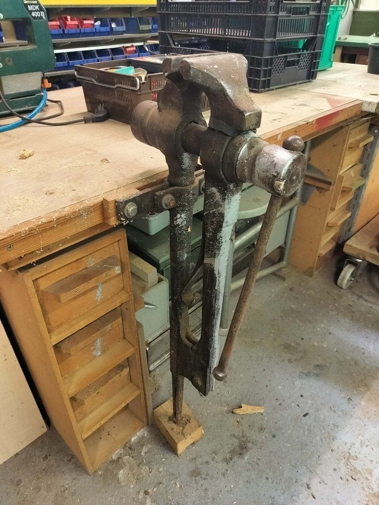 « Ancien » étau, Bricolage & Construction, Établis, Utilisé, Moins de 70 cm, Étau, Enlèvement