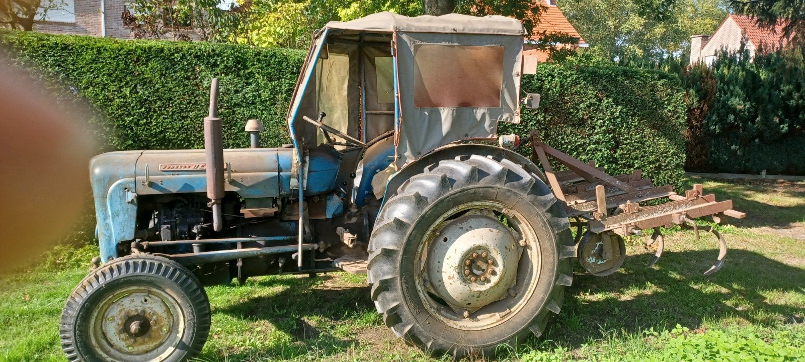 Tekoop  Tractor  Fordson Dexa ., Ophalen