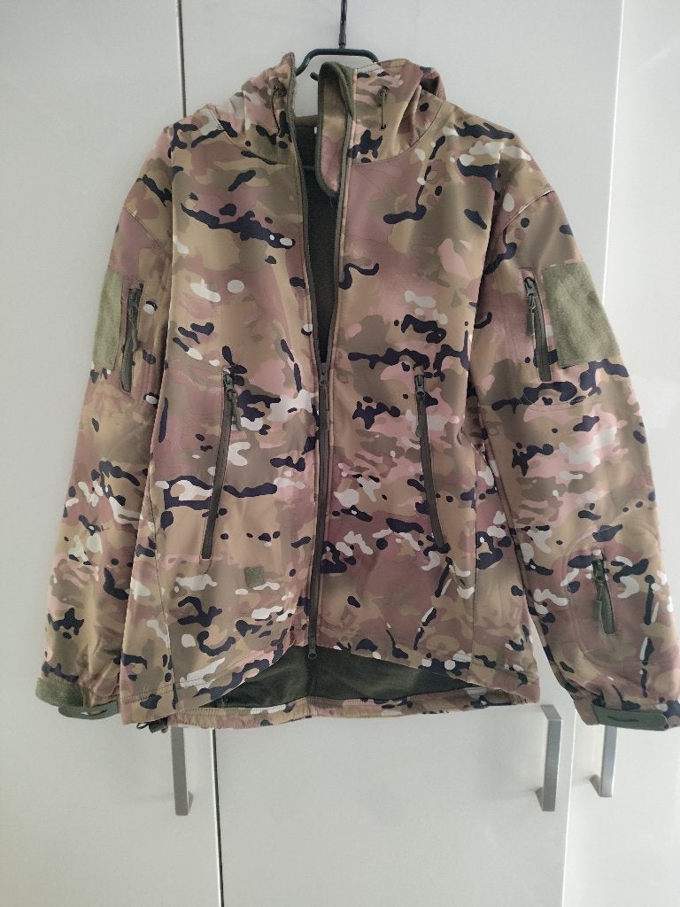 Softshell Multi-cam jas(L), Verzamelen, Militaria | Algemeen, Ophalen of Verzenden, Landmacht