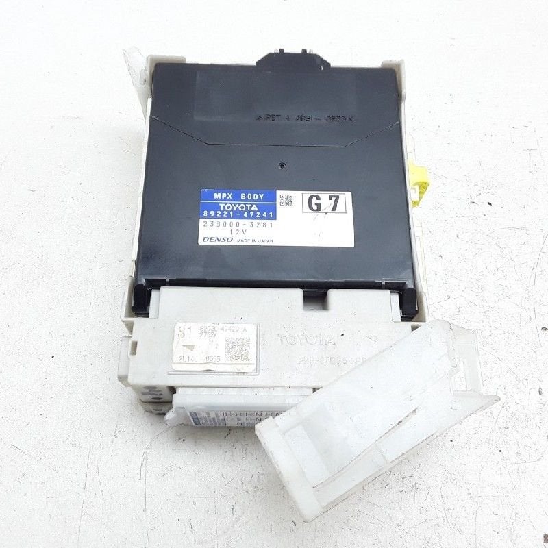 ORDINATEUR UNITE COMMANDE ELECTRONIQUE Prius Plus (ZVW4), Autos : Pièces & Accessoires, Utilisé, Toyota