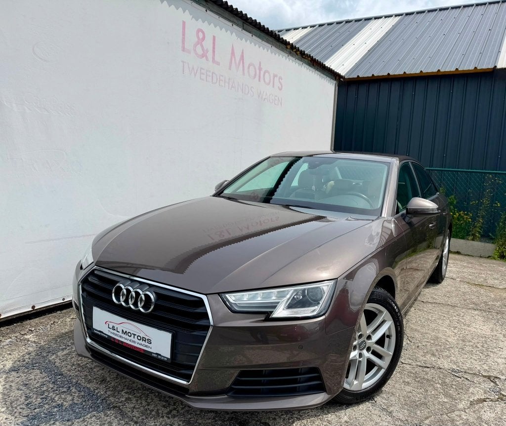 Audi A4 2.0 TFSI ultra S tronic*Automaat*Navi Xenon Camera *, Auto's, Audi, 4 cilinders, 1984 cc, A4, Leder