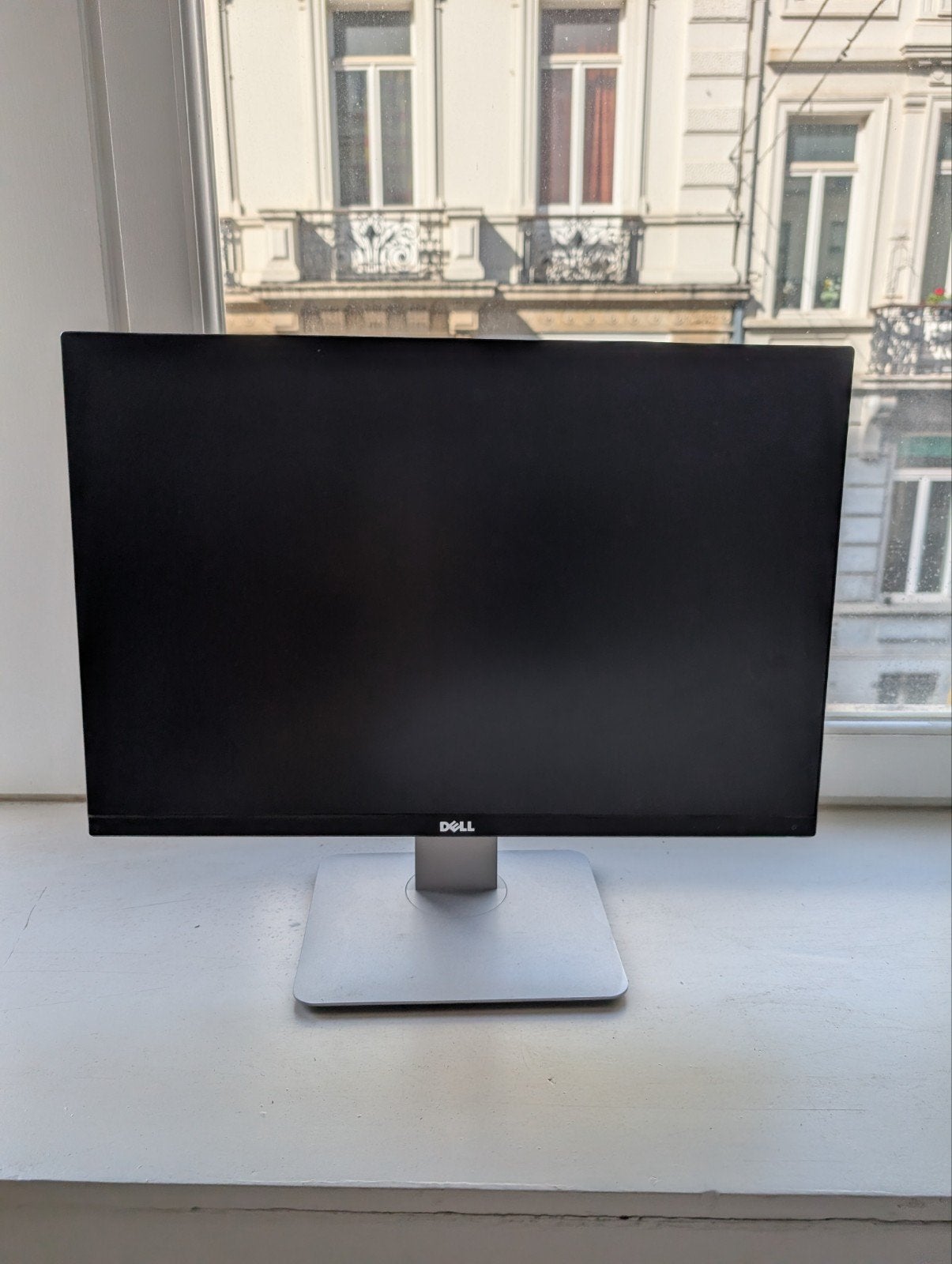 Dell Monitor 24' - goede staat, Computers en Software, Monitoren, Ophalen, IPS, In hoogte verstelbaar, Dell