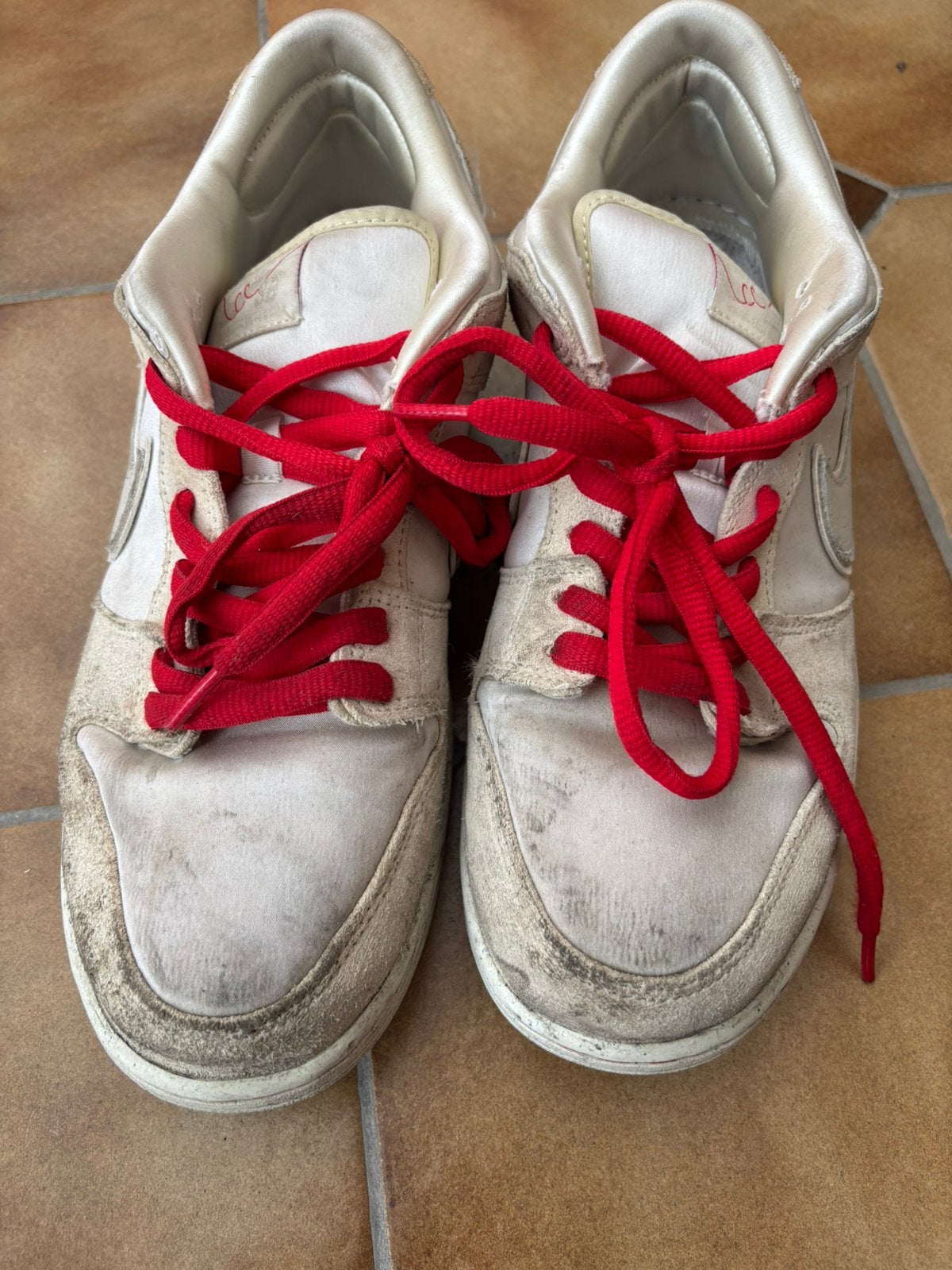 Nike SB Dunk Low – City of Love, Enlèvement, Porté, Blanc, Baskets