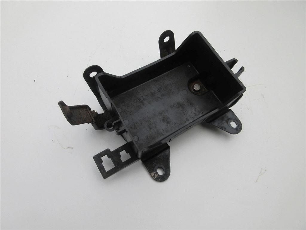 Kawasaki GPz750 accuhouder compleet GPz 750 accu steun ZX750, Motoren, Ophalen of Verzenden, Gebruikt