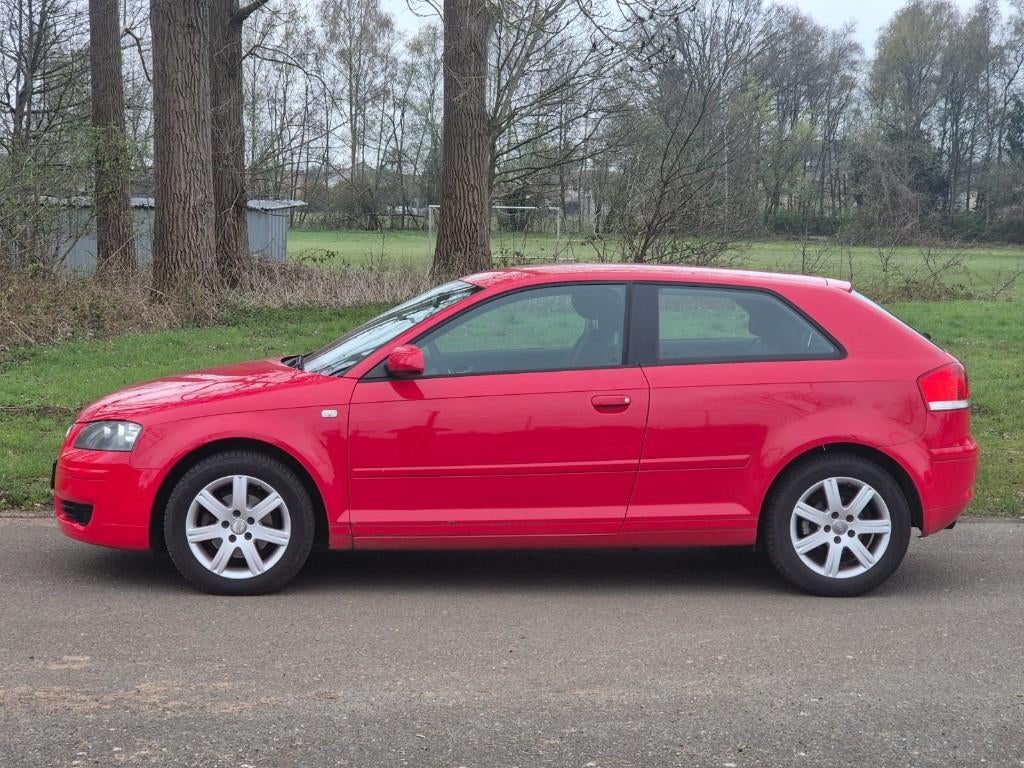 Audi A3 - 1.6i - Digi.AC - Distributieriem vervangen, Auto's, Voorwielaandrijving, 75 kW, Stof, Bedrijf
