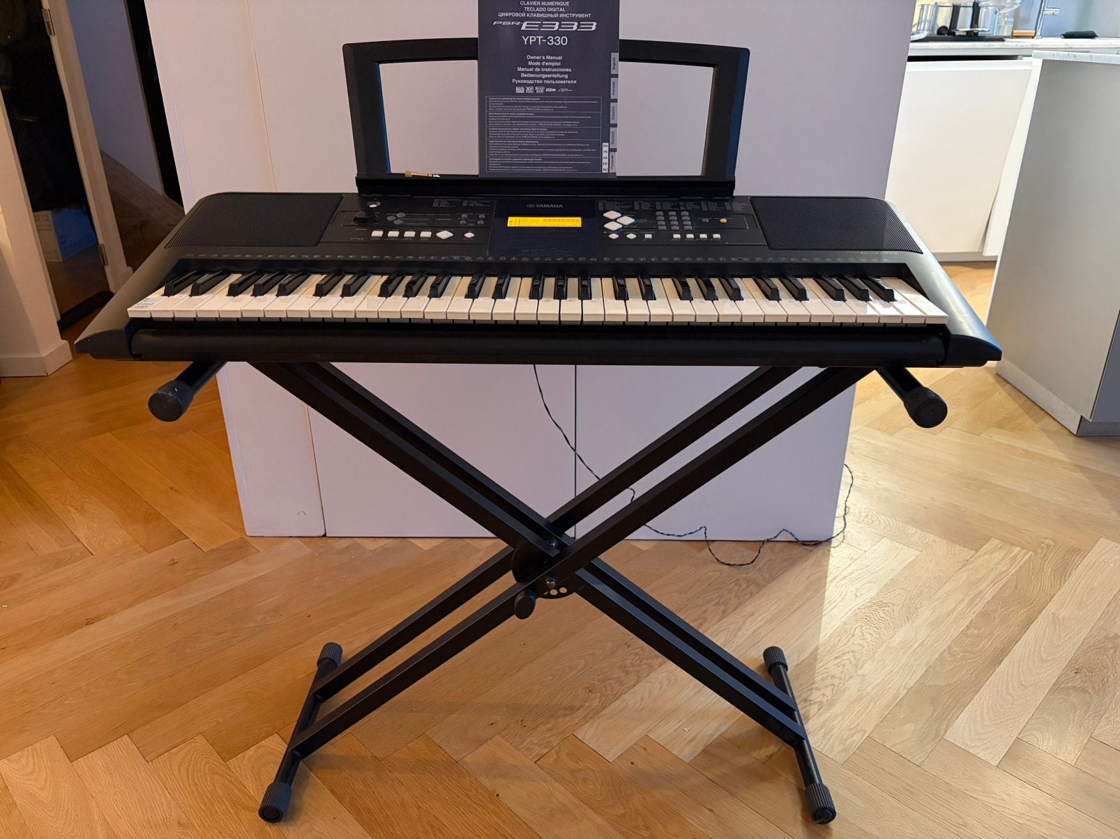 Yamaha PSR-E333 Piano, Muziek en Instrumenten, Ophalen, 61 toetsen, Yamaha, Zo goed als nieuw