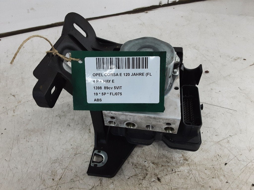 BLOC ABS (FREINS ANTI-BLOCAGE) Opel Corsa E (39084530), Utilisé, Rue de l'Espoir 34 34
4030  GRIVEGNÉE, BE, Info@Collignon.be